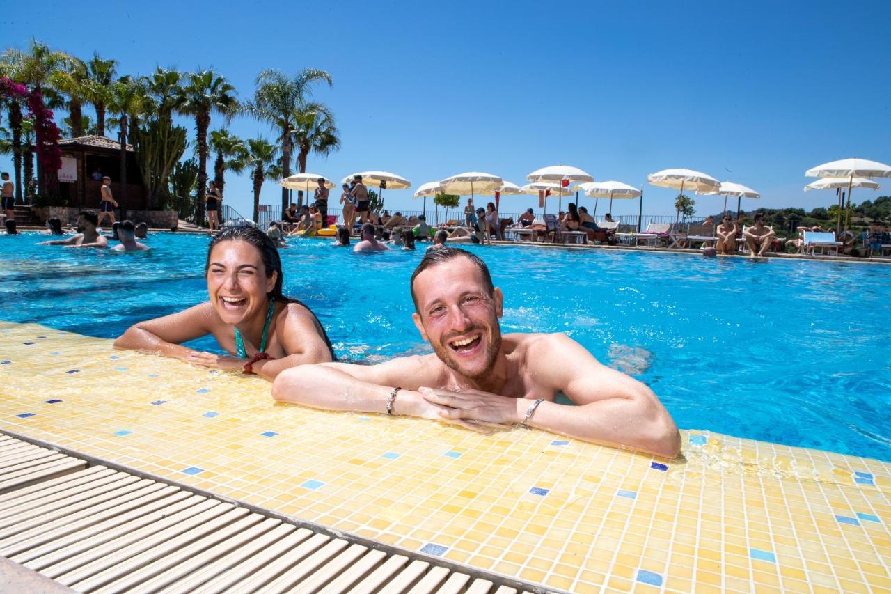 Hotel Olimpo Le Terrazze Летоянні Екстер'єр фото